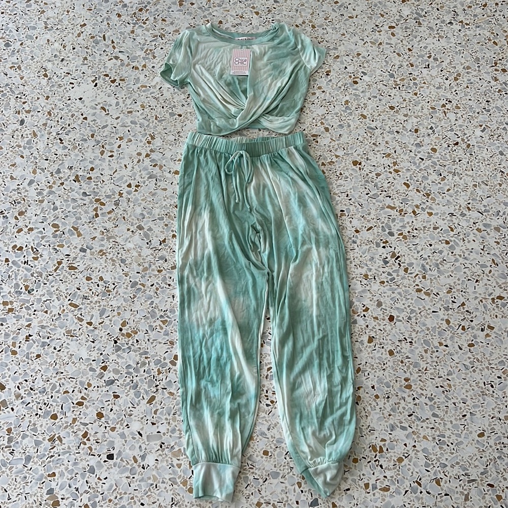 BLUE BLUSH TIEDYE TWIST SET